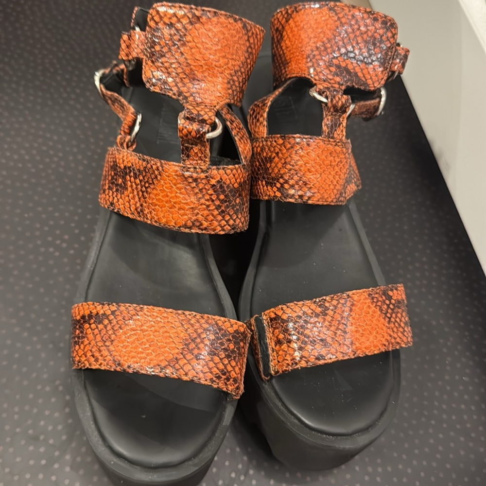 POSTER GIRL Platform Sandals Rave - Picture 3 of 9